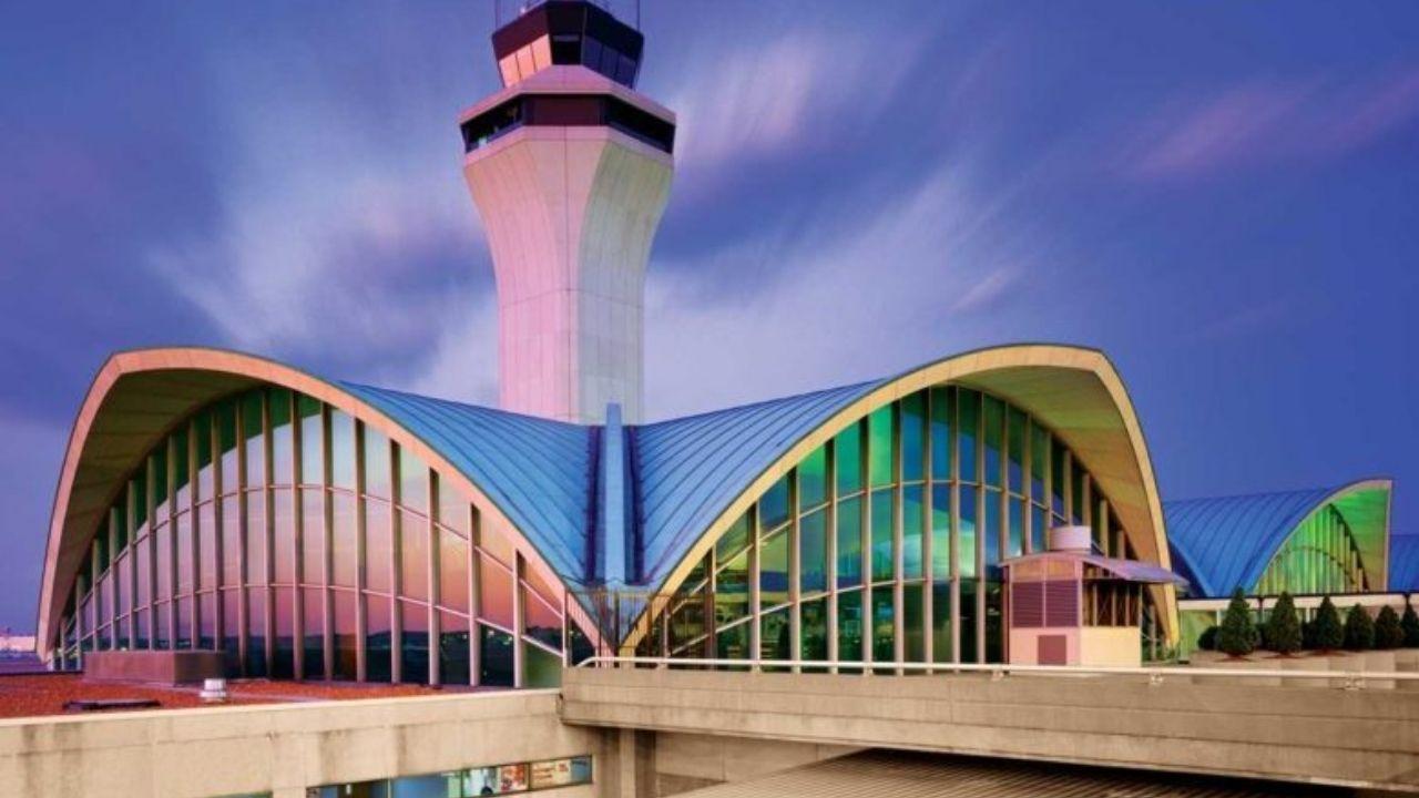 - International Airport Information