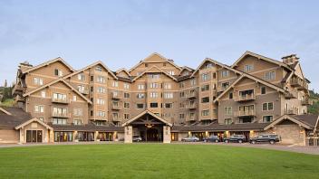 World-Class, Year-Round Resorts