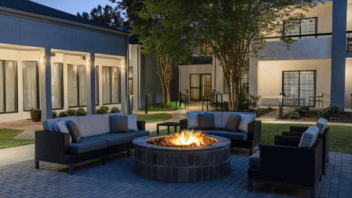 Hotels for Every Budget in a Family-Friendly Community