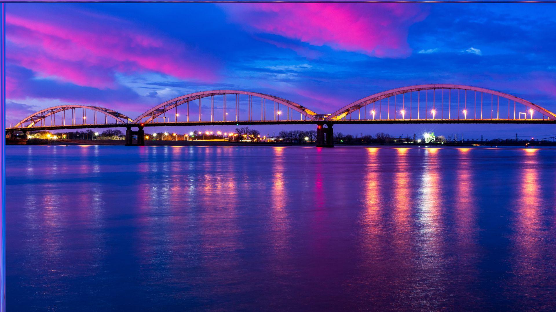 The Quad Cities area has many of the meeting venue amenities expected in a big city.