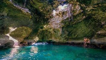 Thunder Ball Grotto, The Exumas