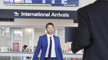 Globally connected city