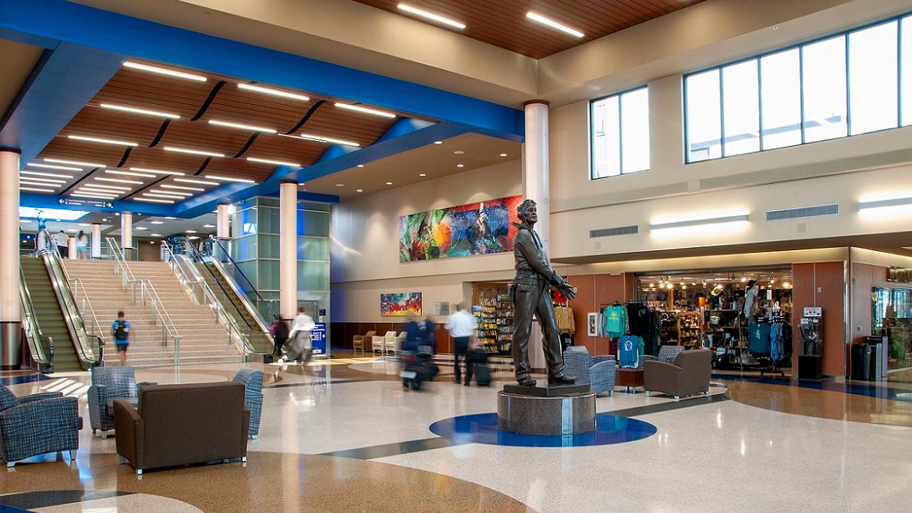 Sioux Falls Regional Airport - FSD