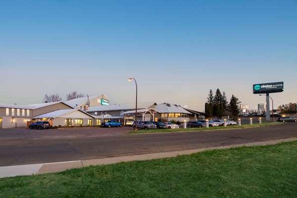 Clarion Pointe Medicine Hat