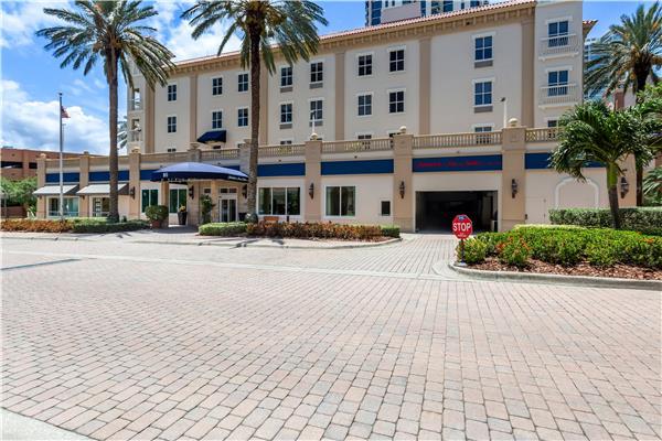 Hampton Inn & Suites St. Petersburg/Downtown