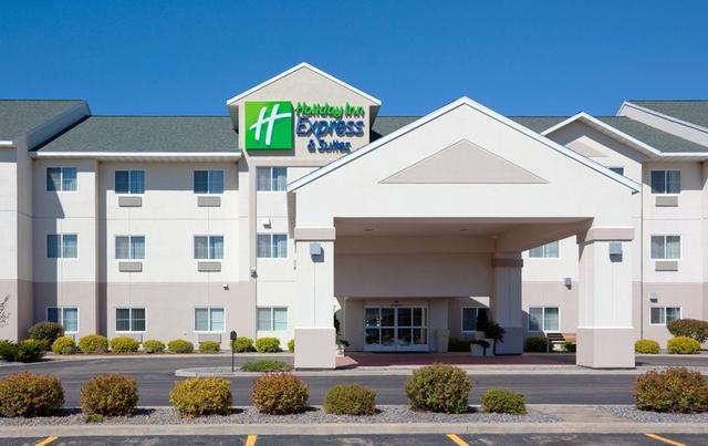 Holiday Inn Express Hotel & Suites Stevens Point-Wisconsin Rapids