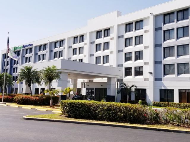 Holiday Inn Express Hotel & Suites Miami-Hialeah (Miami Lakes)