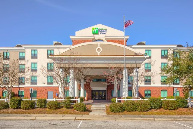 Holiday Inn Express Hotel & Suites Gulf Shores