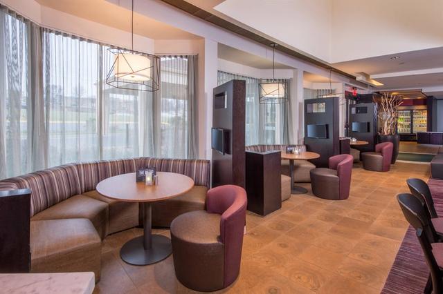 Courtyard by Marriott Fairfax Fair Oaks