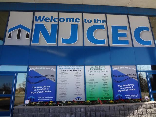 Crowne Plaza Edison - Newly Renovated Property