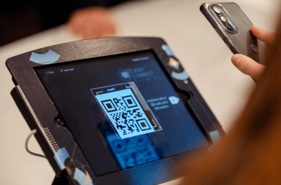 Scan QR Code check in app