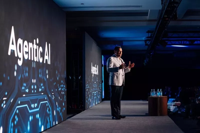 Reggie on stage at CONNECT Europe