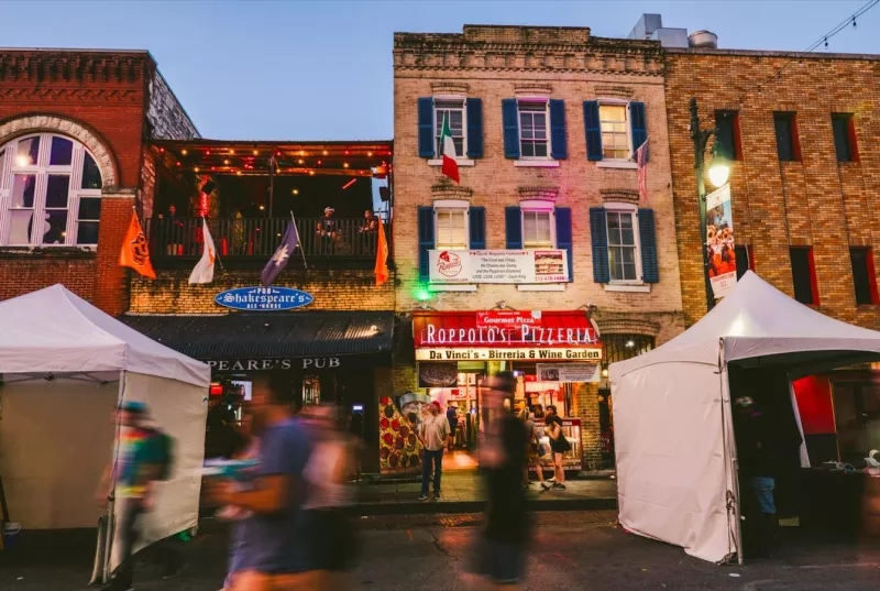 Explore Sixth Street