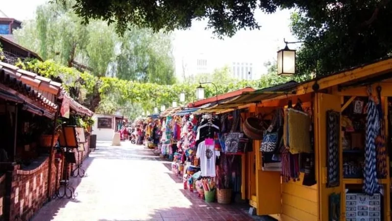 Olvera Street and El Pueblo
