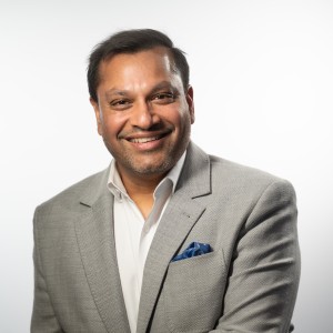 Reggie Aggarwal headshot