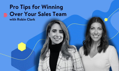 Two Women talking about content strategy for sales