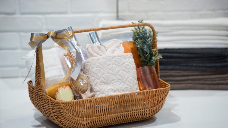 18 Hotel Welcome Basket Ideas Your Guests Will Love | Cvent Blog
