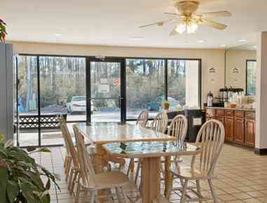 Super 8 by Wyndham Ocean Springs Biloxi en Ocean Springs, MS