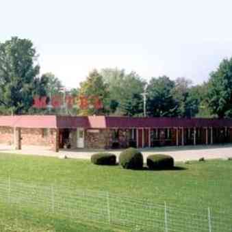 Greenup, IL 的 Budget Host Inn - Greenup