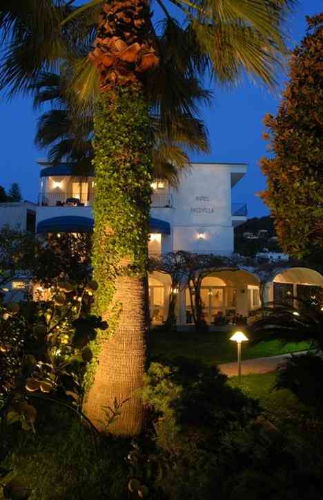 A Pazziella a Capri, IT