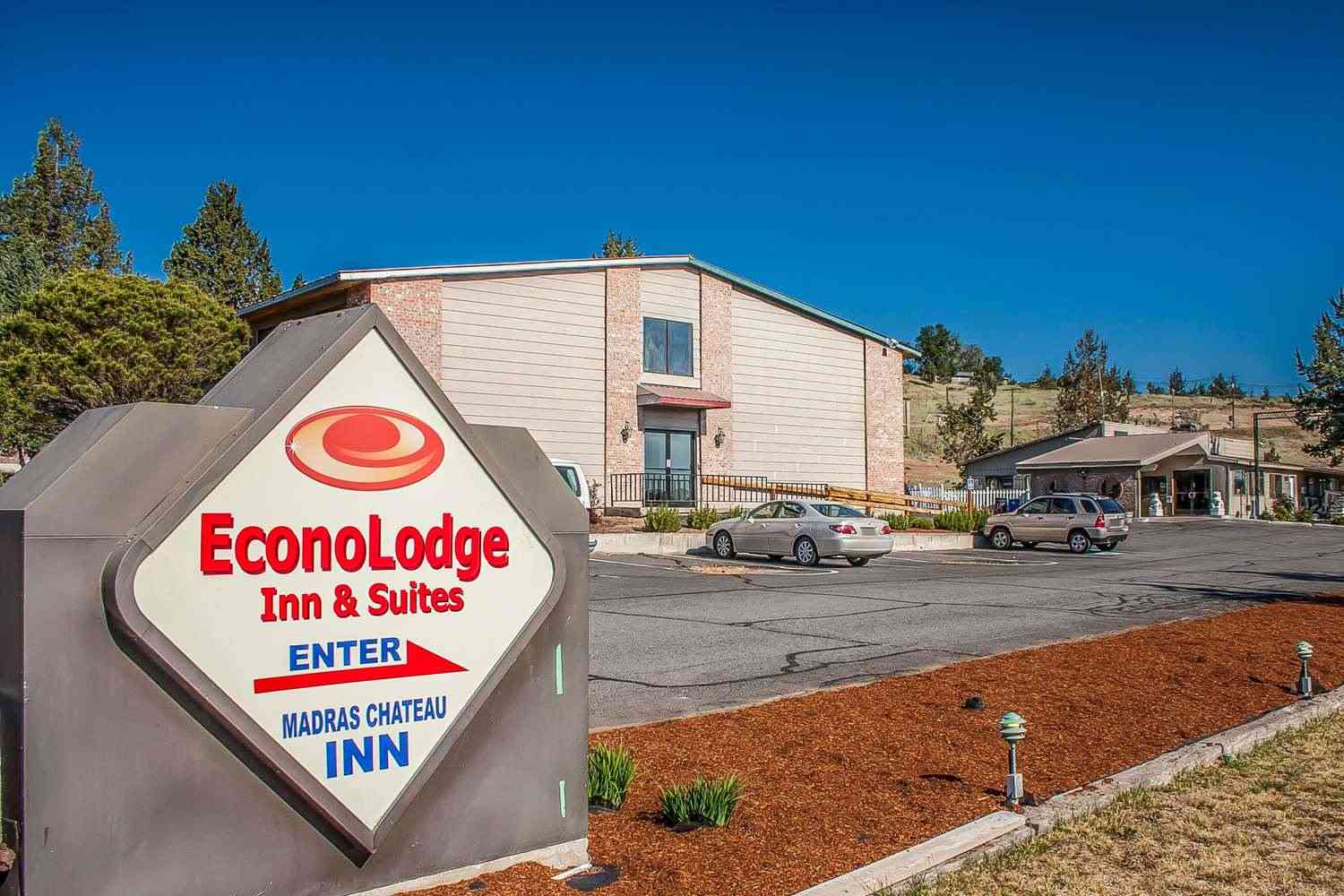 Econo Lodge Inn and Suites Madras Chateau Inn, Madras, OR