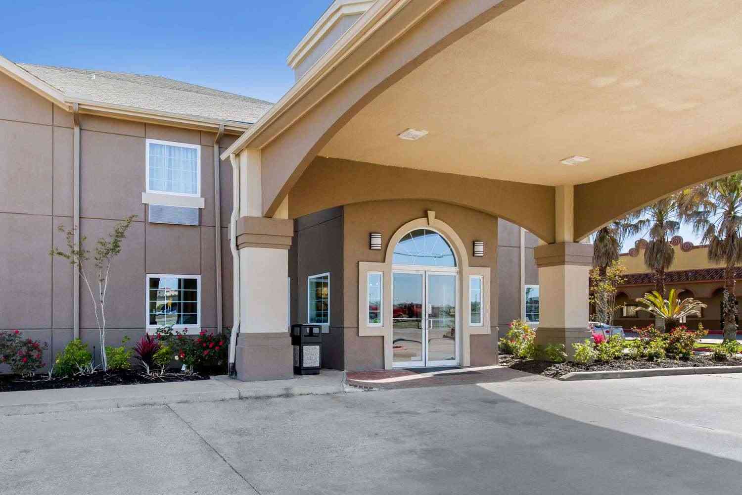Port Arthur, TXにおけるQuality Inn and Suites Port Arthur - Nederland 