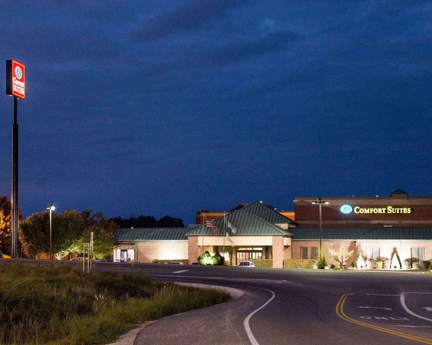 Comfort Suites Parkersburg South в Mineral Wells, WV