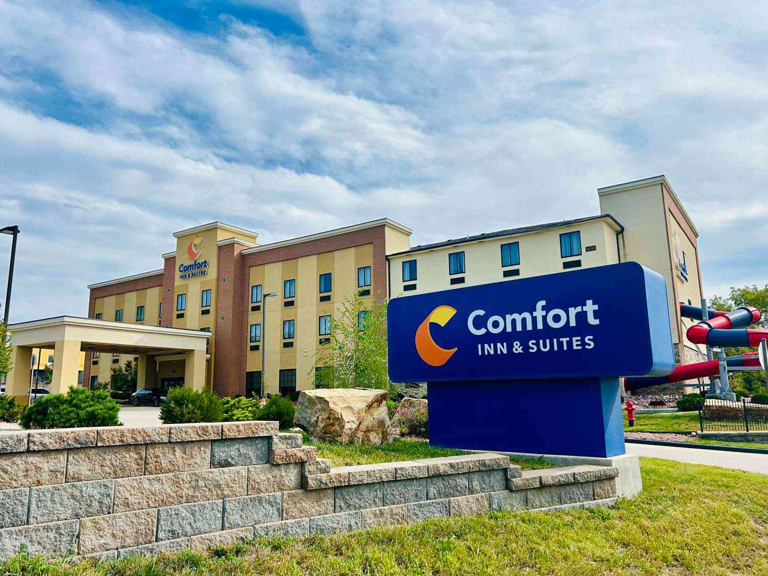 Comfort Inn and Suites Shawnee - Kansas City в Shawnee, KS
