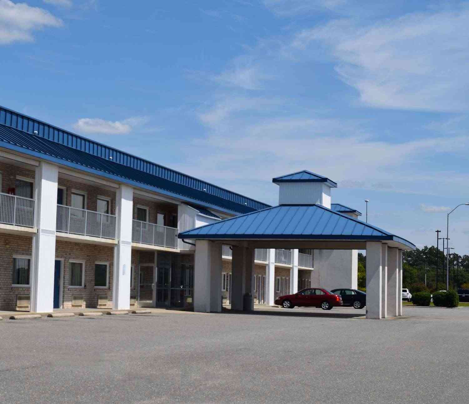Americas Best Value Inn Kinston в Kinston, NC
