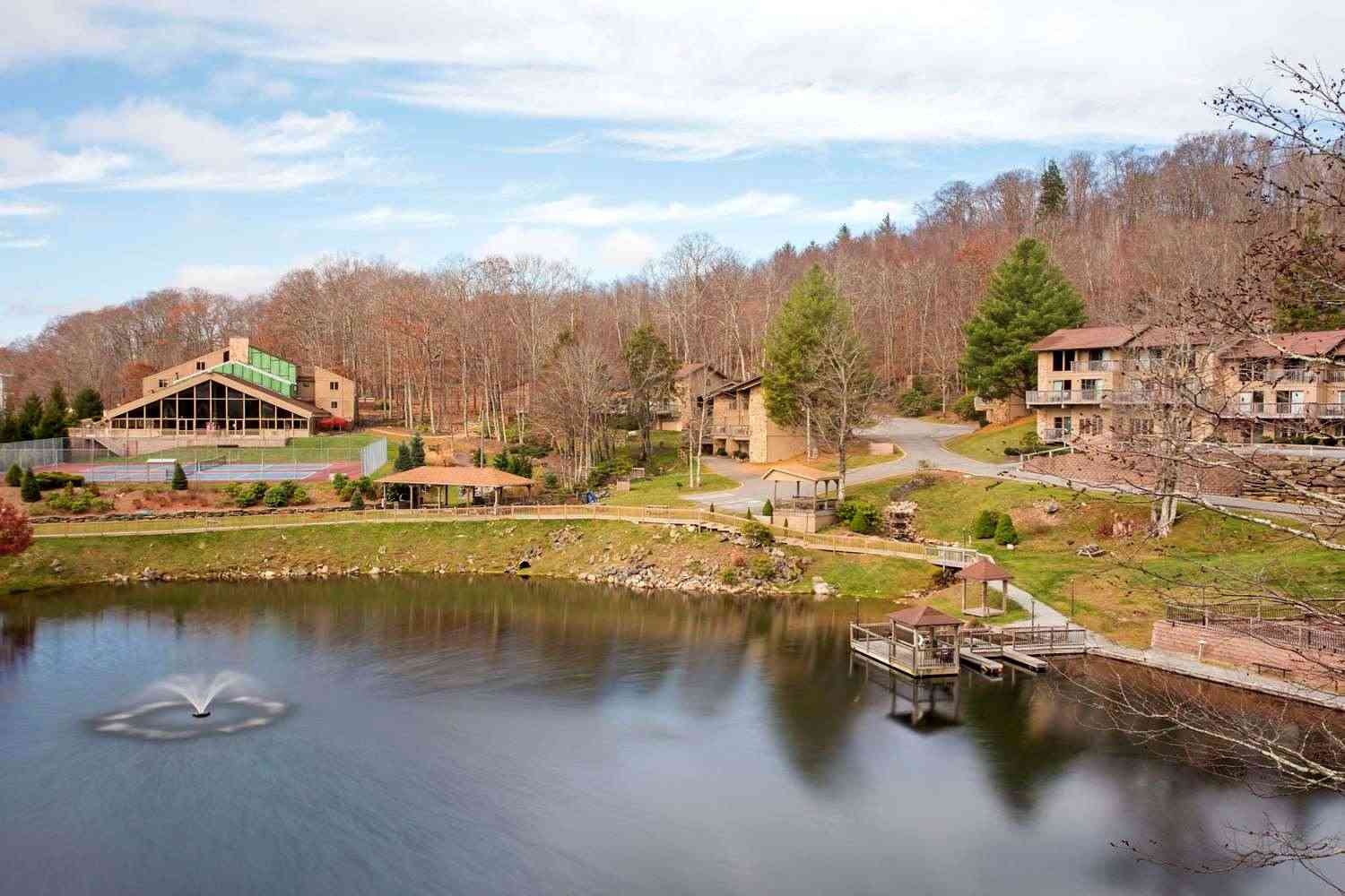 Banner Elk, NC 的 Bluegreen Vacations Blue Ridge Village an Ascend R