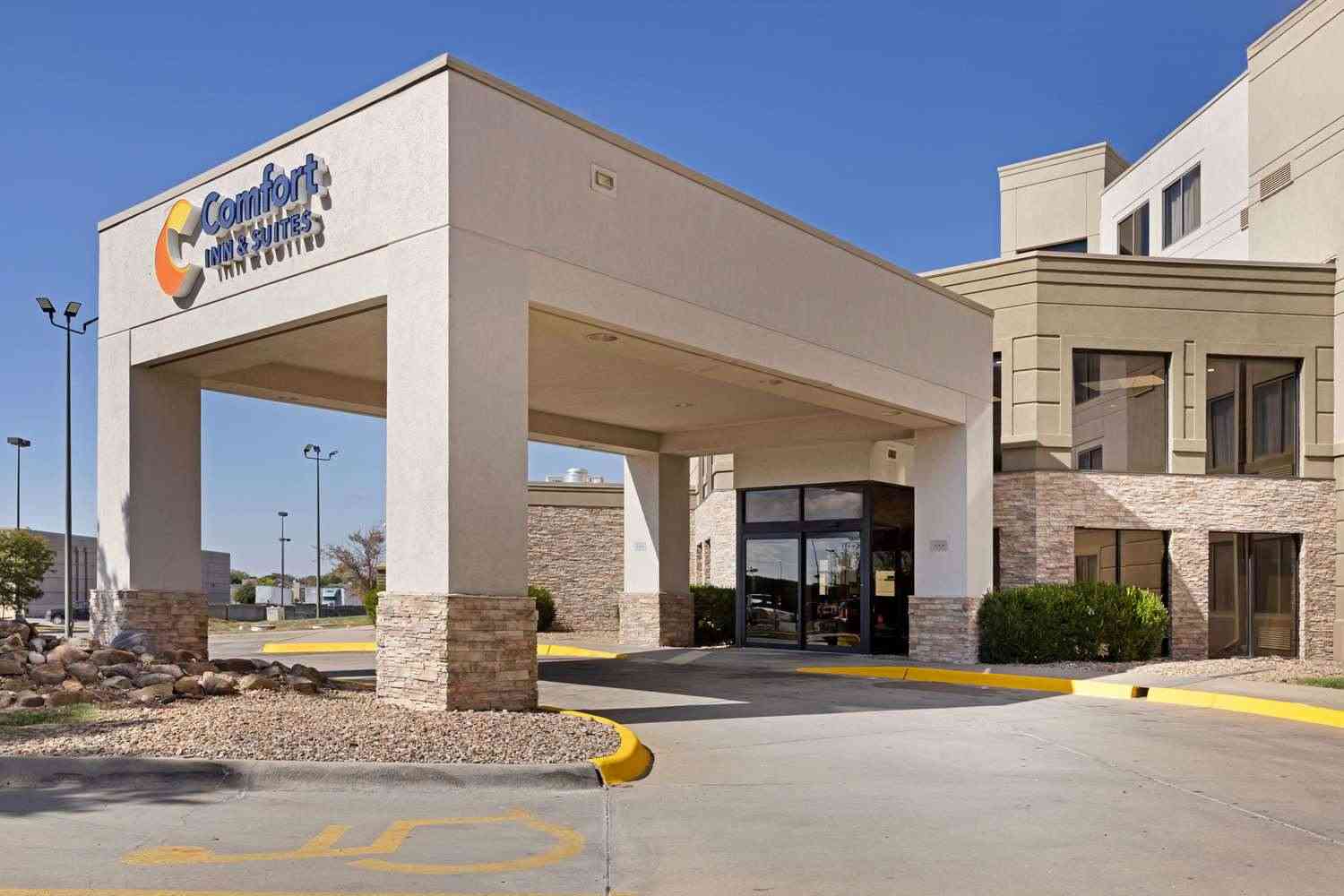 Comfort Inn and Suites Wichita in Wichita, KS