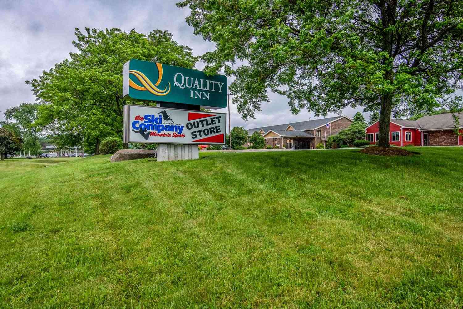 Tully, NY 的 Quality Inn Tully I-81