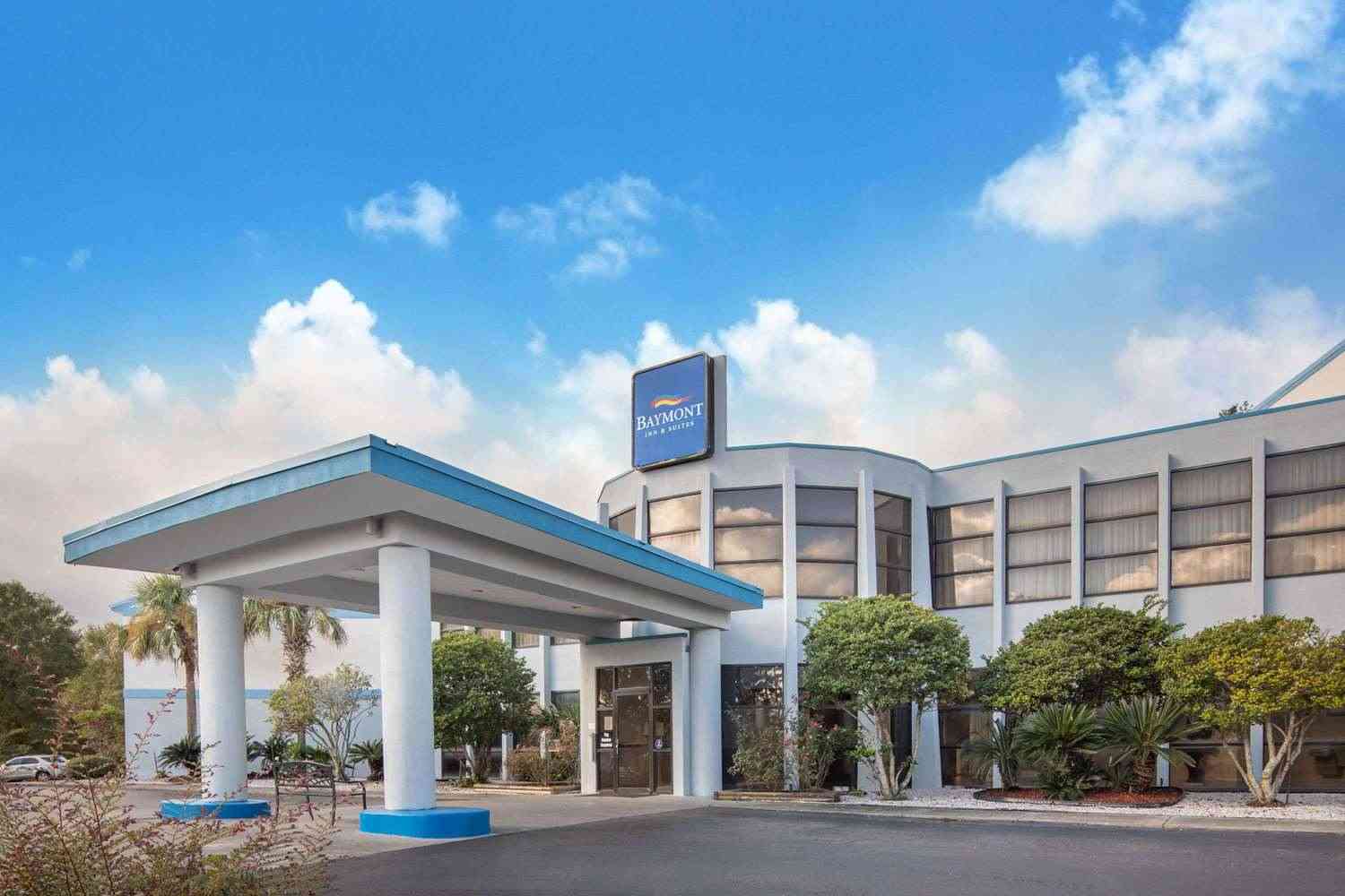 Baymont by Wyndham Laurel в Laurel, MS