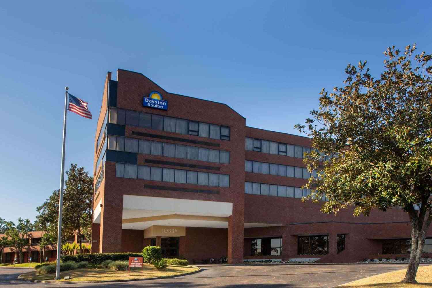 Days Inn & Suites by Wyndham Tallahassee Conf Center I-10 in Tallahassee, FL