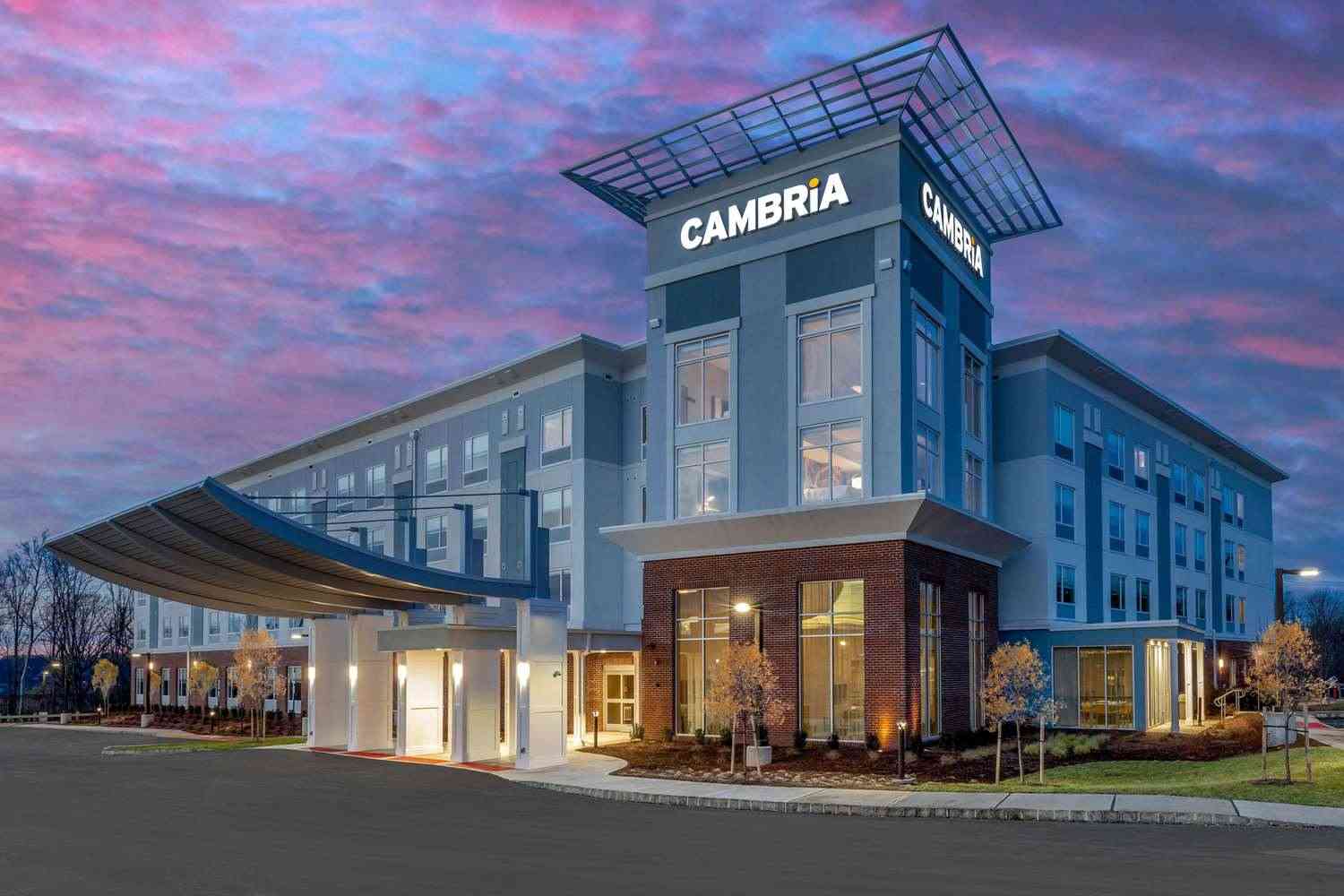 Cambria Hotel West Orange в West Orange, NJ