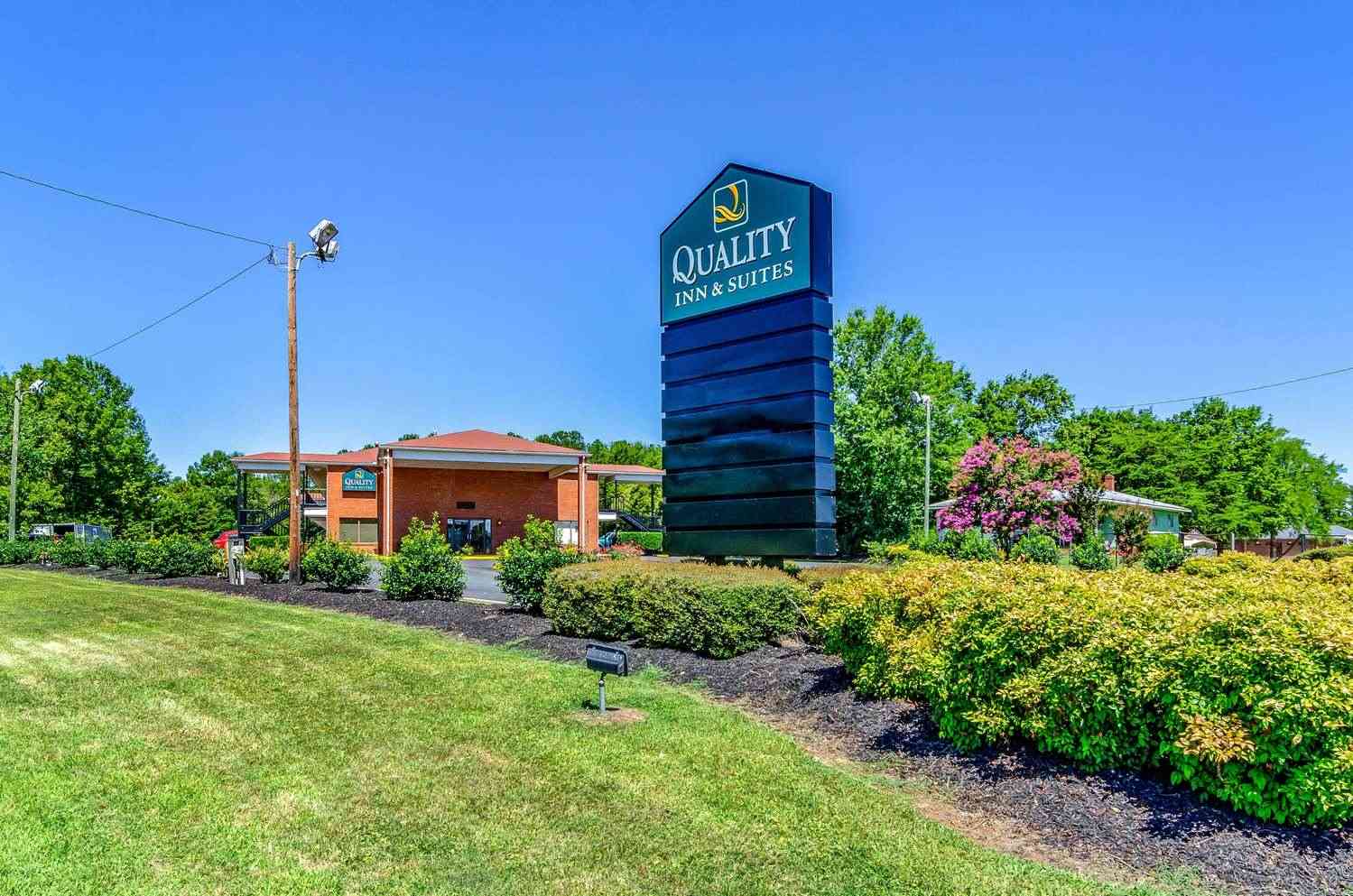 Quality Inn and Suites Creedmor - Butner, Creedmoor, NC