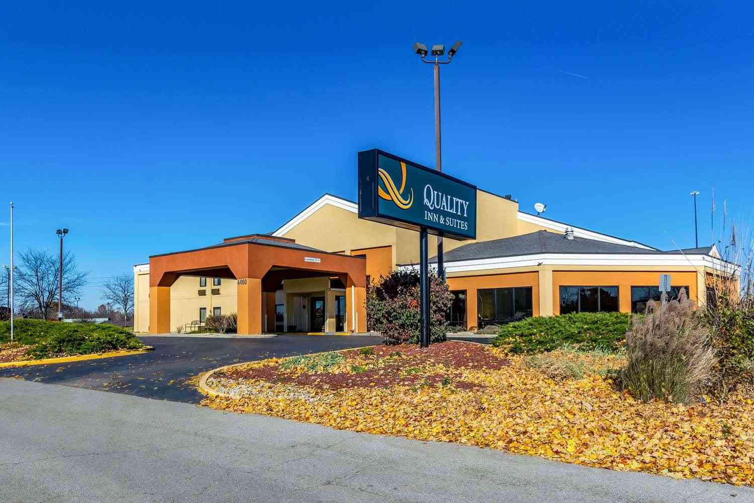 Indianapolis, INにおけるQuality Inn and Suites Southport 