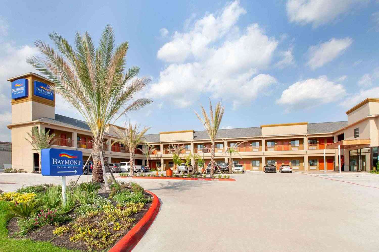 Baymont by Wyndham Houston Hobby Airport в Houston, TX