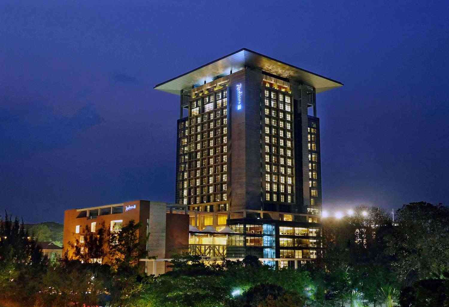 Chittagong, BD의 Radisson Blu Chittagong Bay View