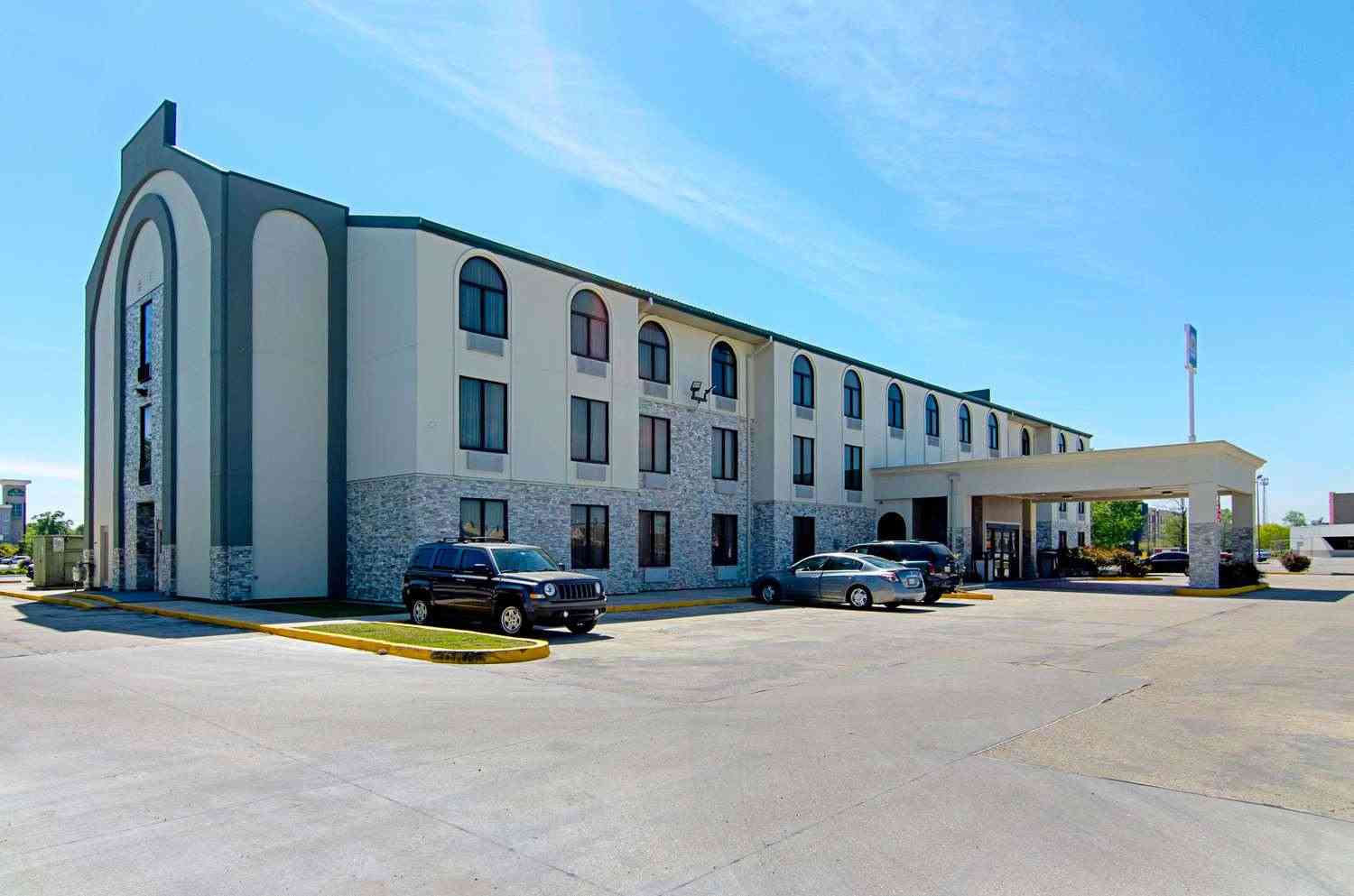 Quality Inn and Suites Near Tanger Outlet Mall, Gonzales, LA