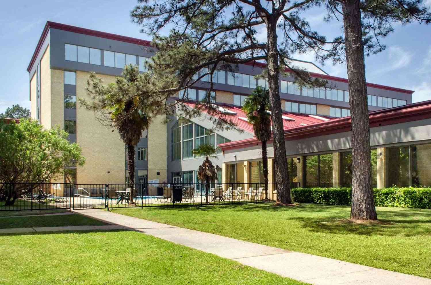 Ramada by Wyndham Shreveport Airport à Shreveport, LA