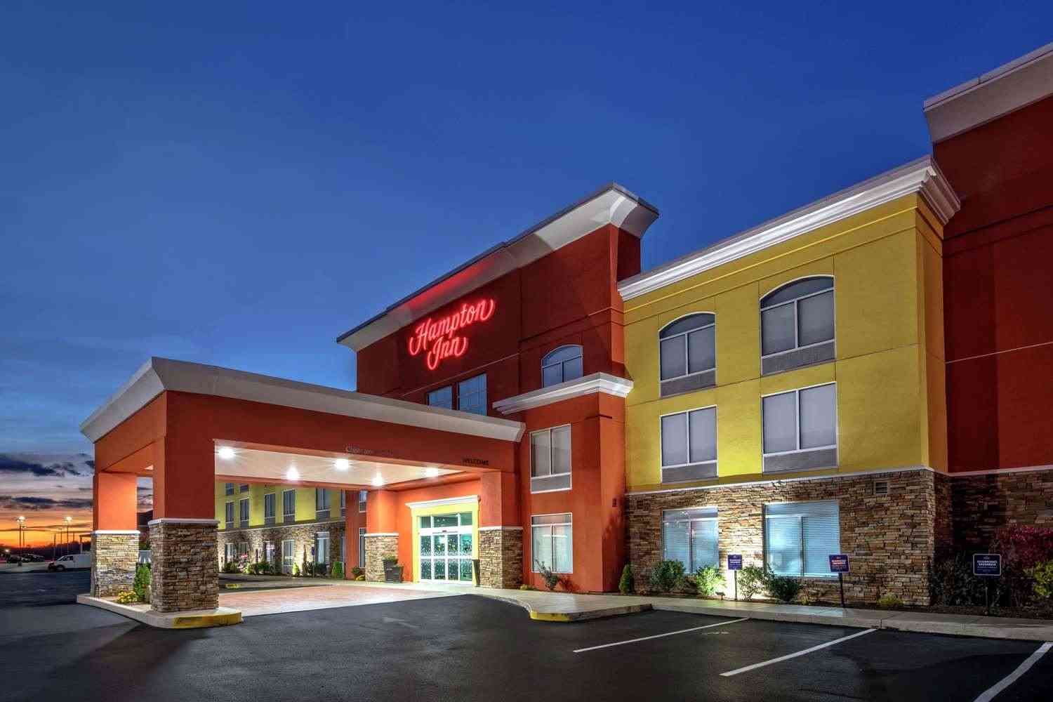 Hampton Inn Latrobe в Latrobe, PA