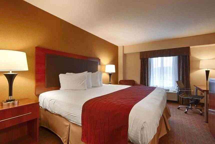 Days Inn by Wyndham Indiana PA Near IUP в Indiana, PA