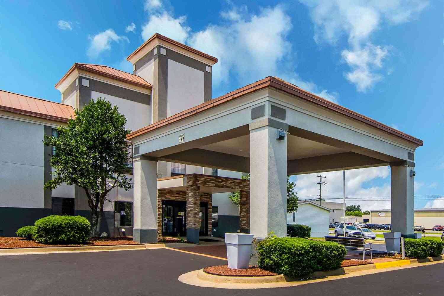 Clarion Inn South Boston-Danville East, South Boston, VA