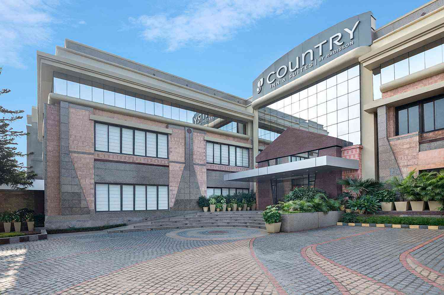 Country Inn & Suites by Radisson Jammu a Jammu, IN