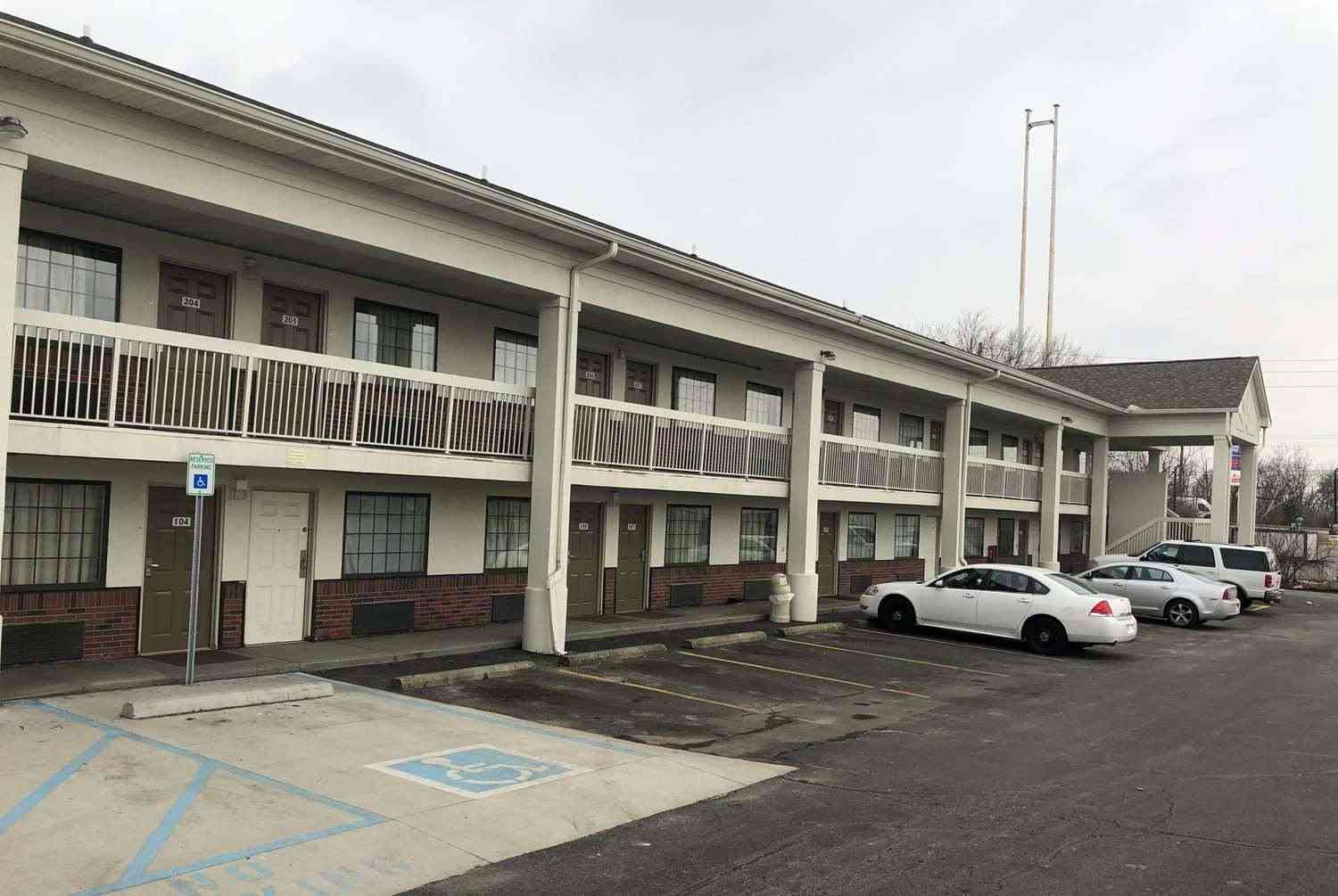 Days Inn by Wyndham Indianapolis South, Indianapolis, IN