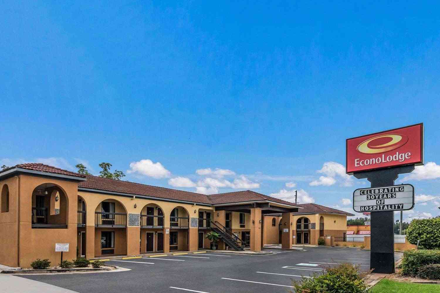 Econo Lodge Gainesville в Gainesville, GA