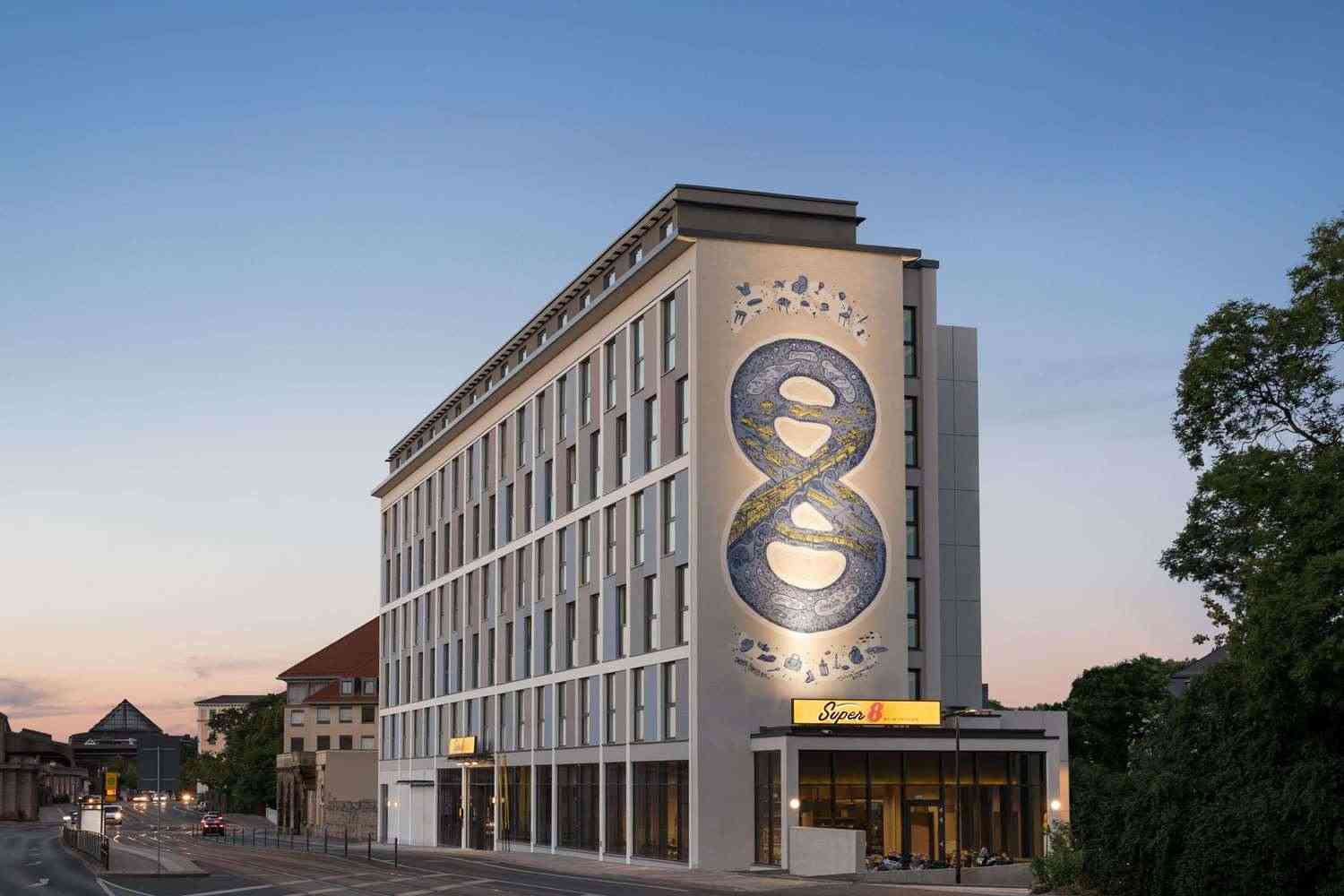 Super 8 by Wyndham Dresden a Dresden, DE