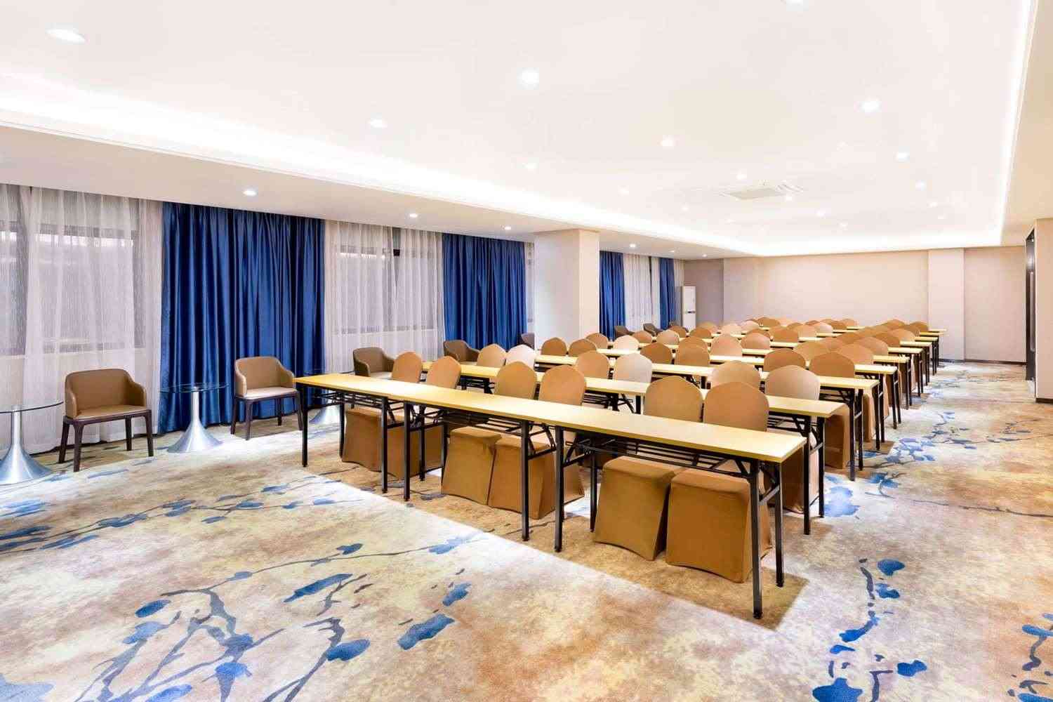 Days Hotel By Wyndham Changle Jinfeng Xinfuyuan a Fuzhou, CN