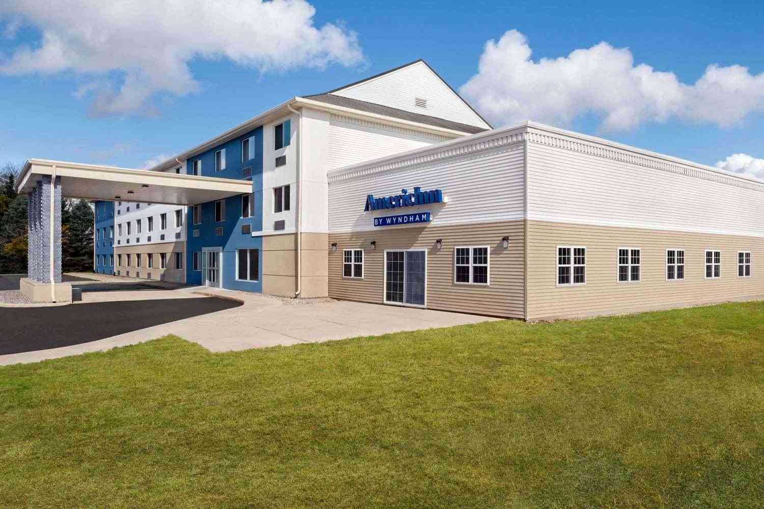 AmericInn by Wyndham Dodgeville в Dodgeville, WI